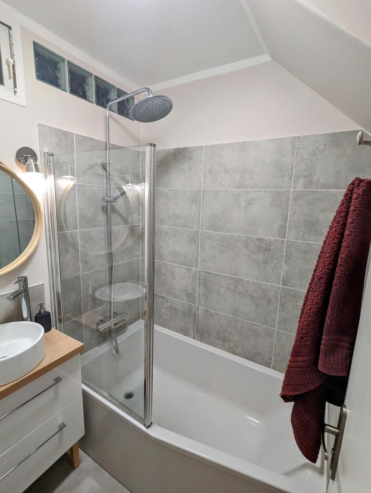 Artist Home - City Center - Bathtub - Terrasse - Full Appartment Rouen Eksteriør bilde